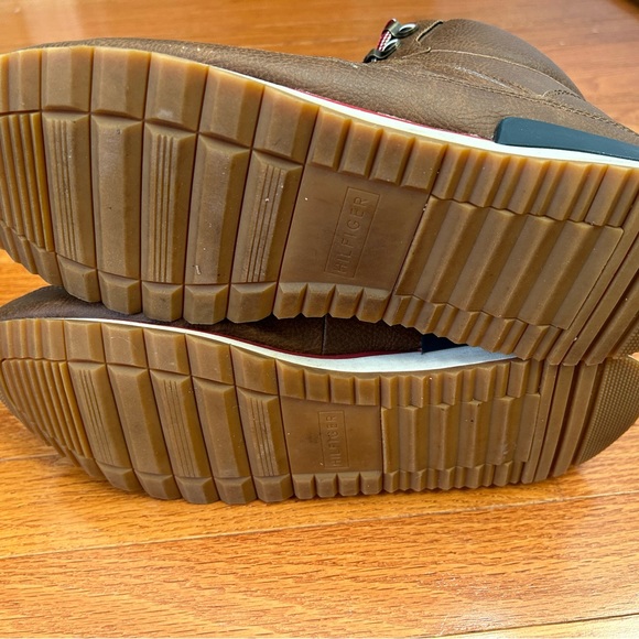 Tommy Hilfiger Men’s Leather Ankle Boot with Sneaker Sole - Picture 6 of 6